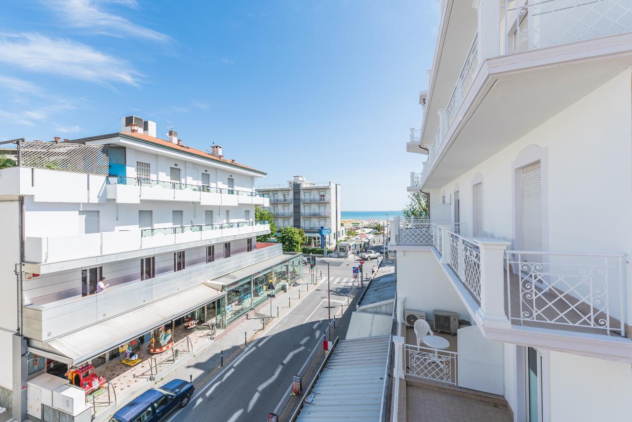 Hotel Romina Rimini Exterior foto